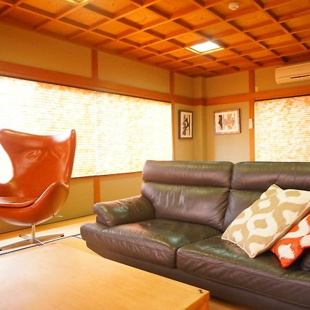 Lodging A Takayama Такаяма Экстерьер фото